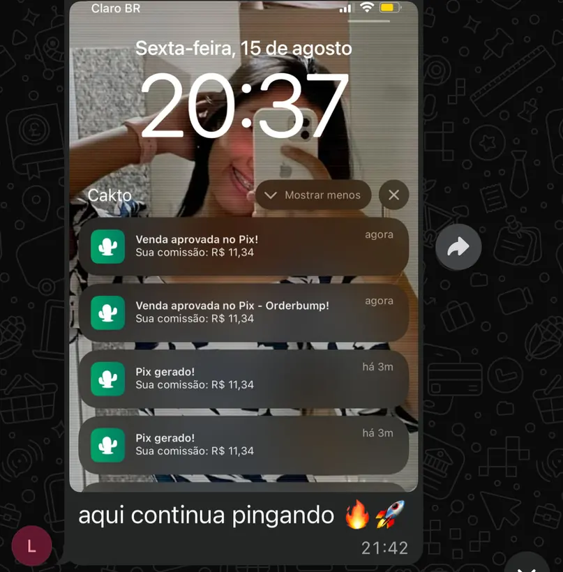 Print de aluno: notificações de Pix gerado e venda aprovada